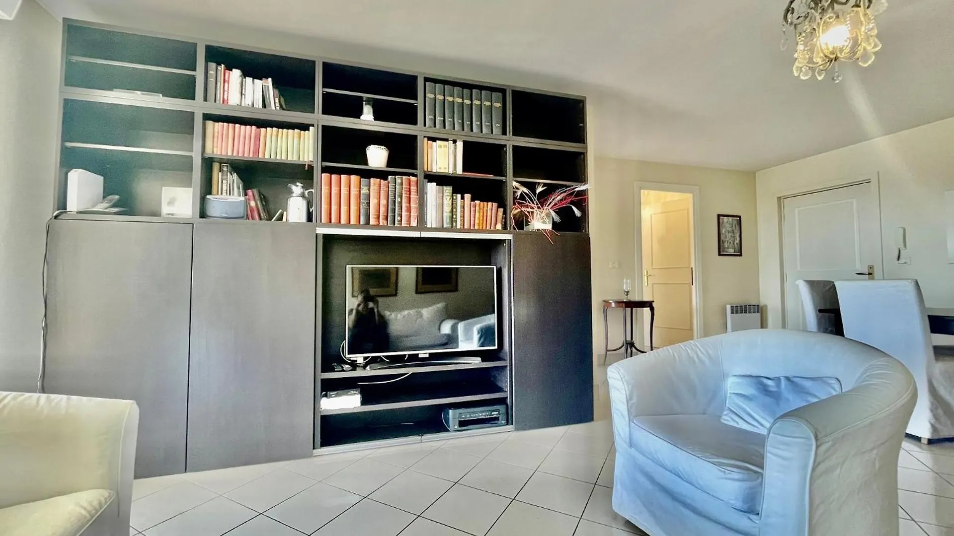 2 Rooms In Luxury Residence Bordering Monaco Beausoleil 0*,  France
